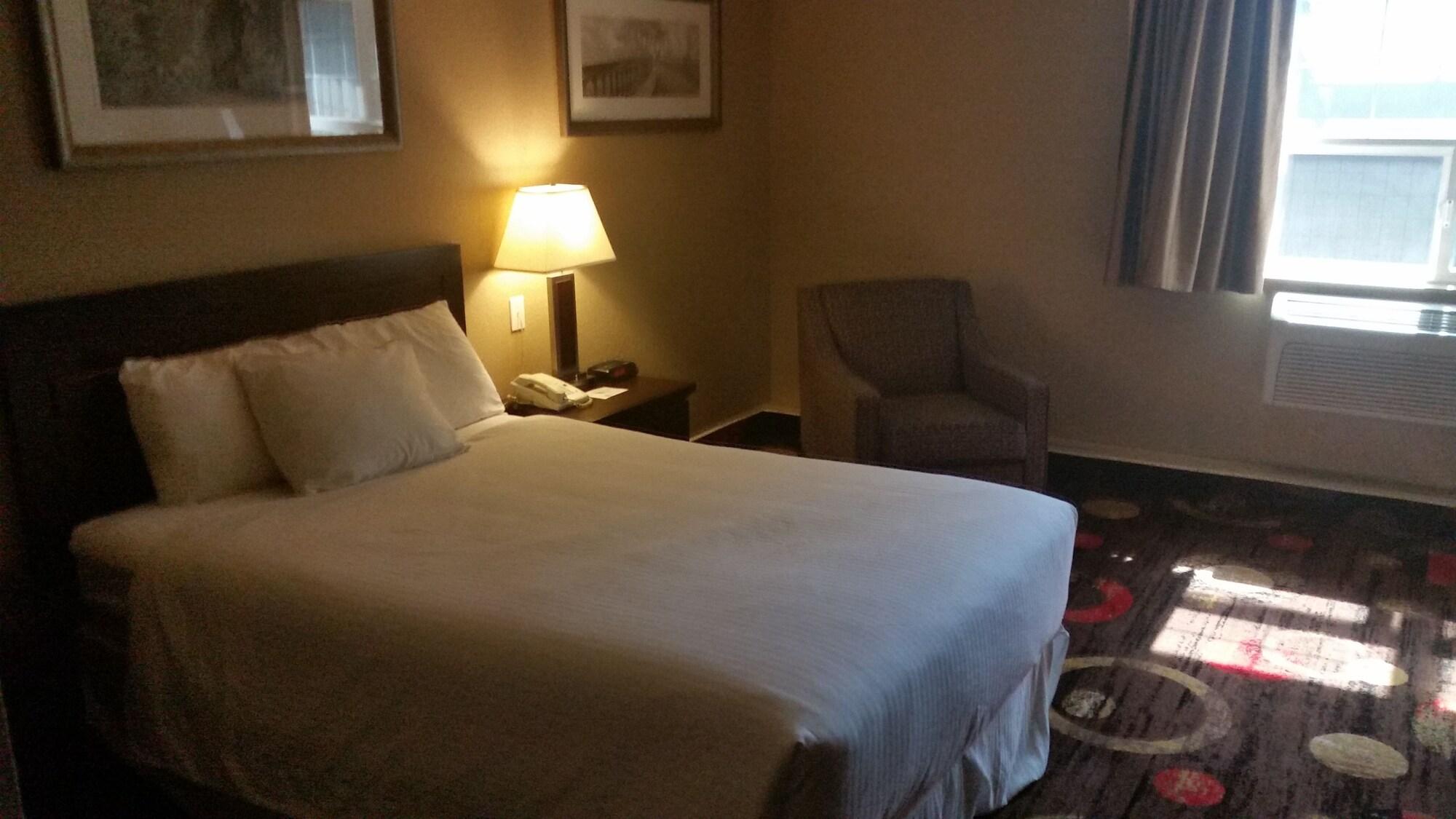 פורט מקמארי Stonebridge Hotel מראה חיצוני תמונה